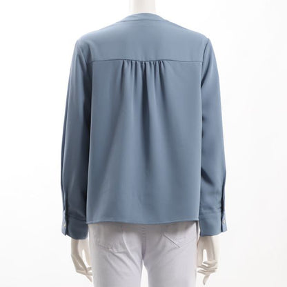バックギャザーデザインバンドカラーブラウス