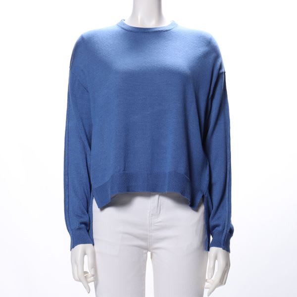 サイドスリットクルーネックニット