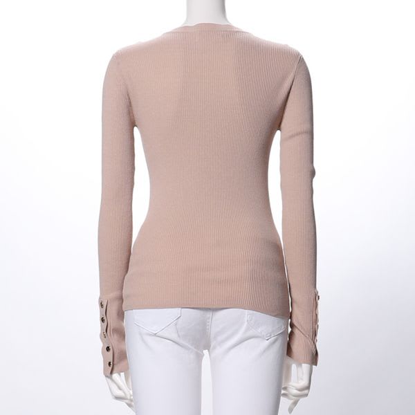 クルーネックリブニットボタンデザイン