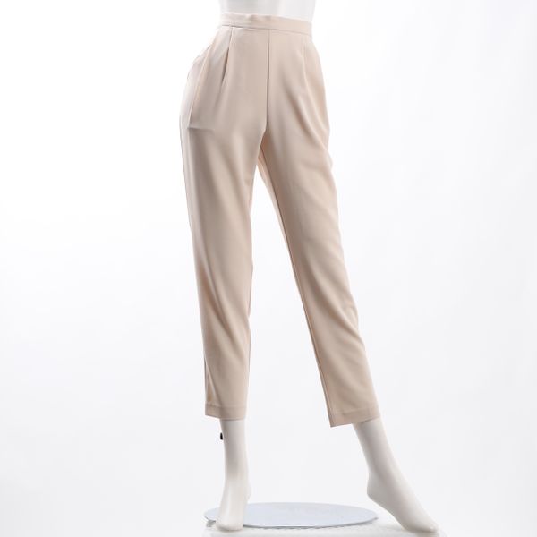 タック入りテーパードパンツ