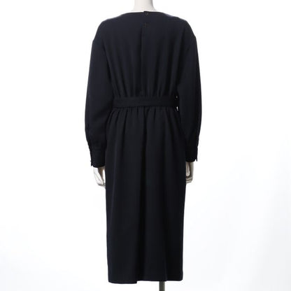 ウエストベルトラウンドネックワンピース