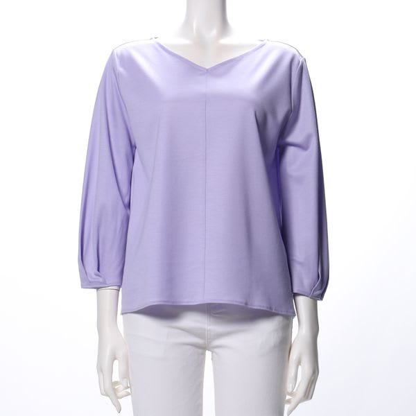 タックデザインVネックカットソー