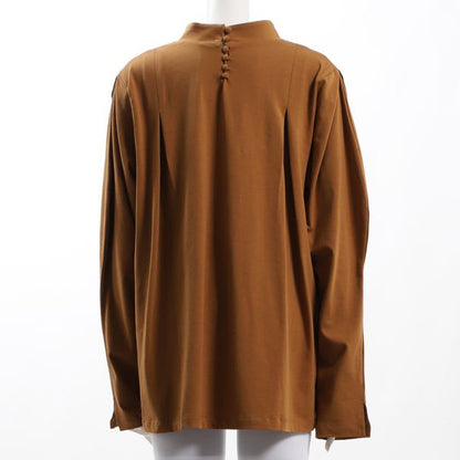 バックボタン付きスリットカットソー