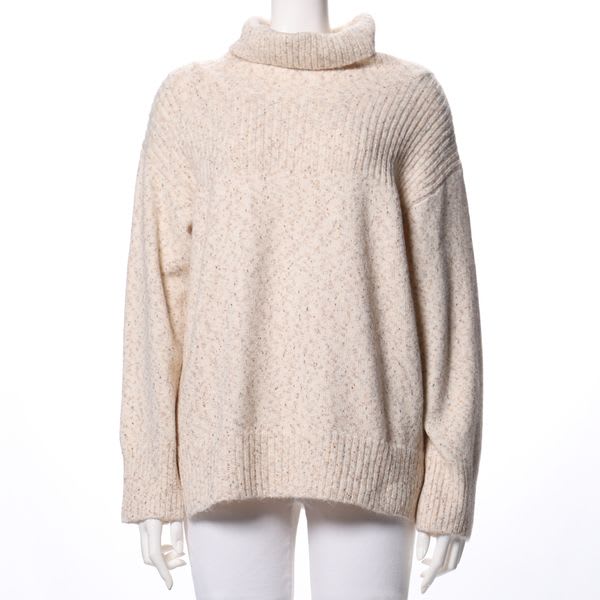 オフタートルネックニット