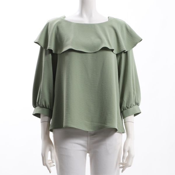 ケープ風フリルパフスリーブブラウス