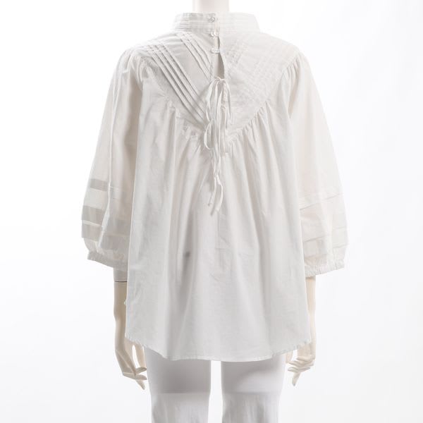 ヨーク切り替えタックデザインスタンドカラーブラウス