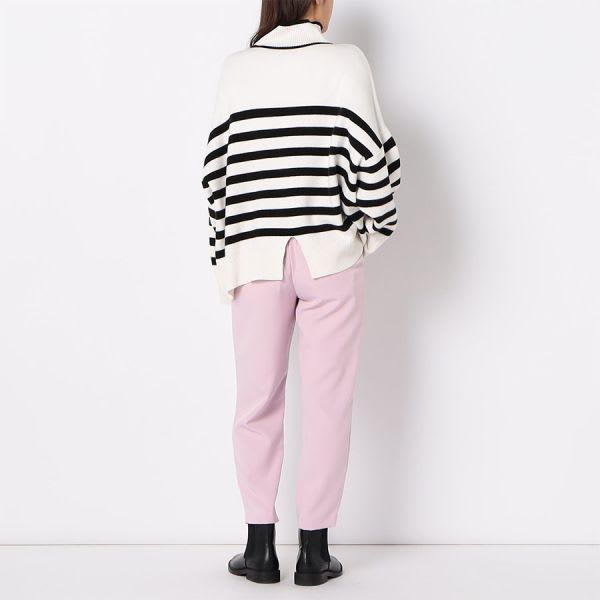 タックテーパードパンツ