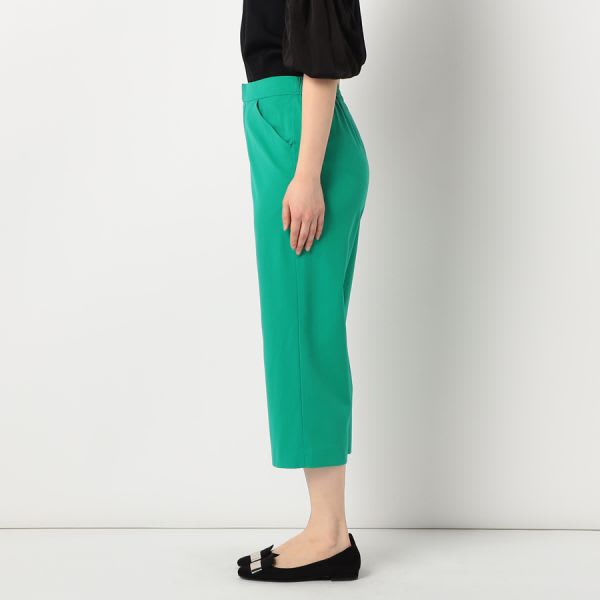 シンプルシルエットパンツ