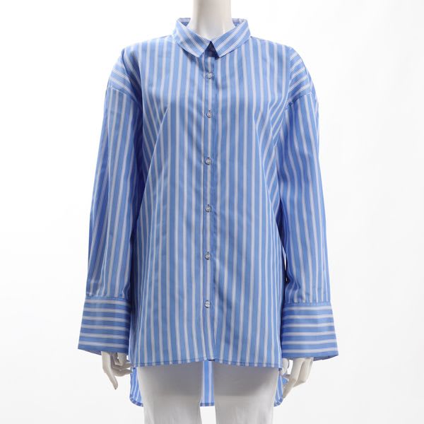 ストライプ柄シャツ