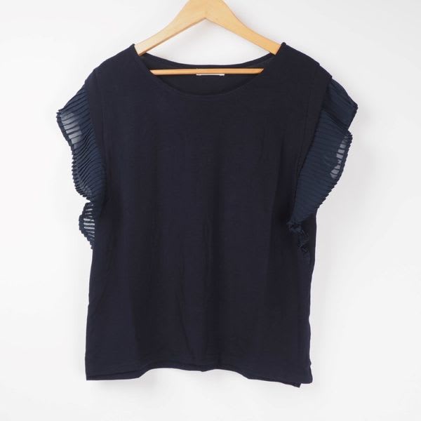 異素材プリーツ袖カットソー