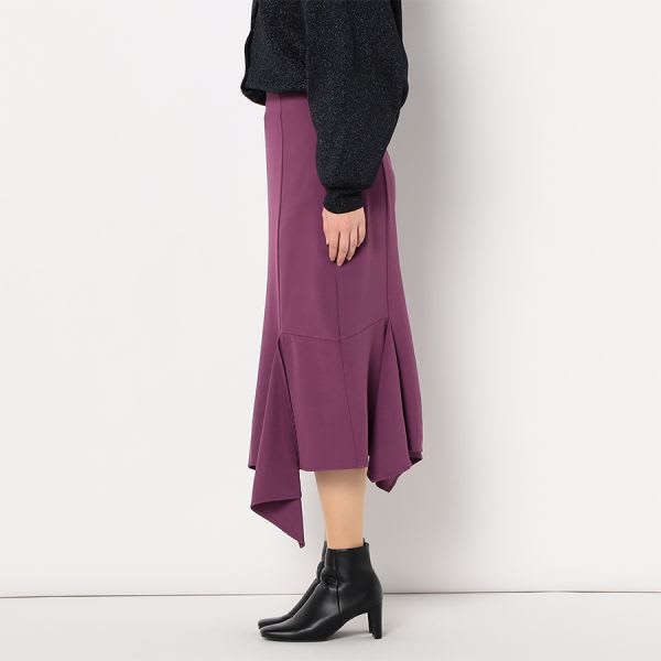 イレギュラーヘムデザインAラインスカート
