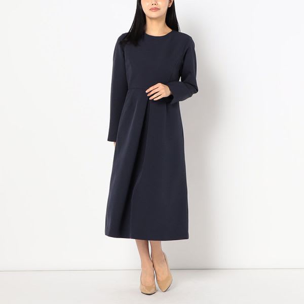 ウエストタック入りシンプルワンピース