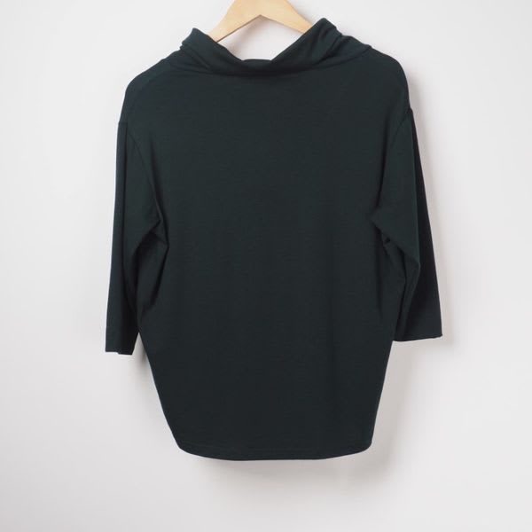 フロントタックオフタートルカットソー