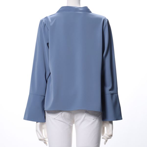 Vネックフロントタックブラウス