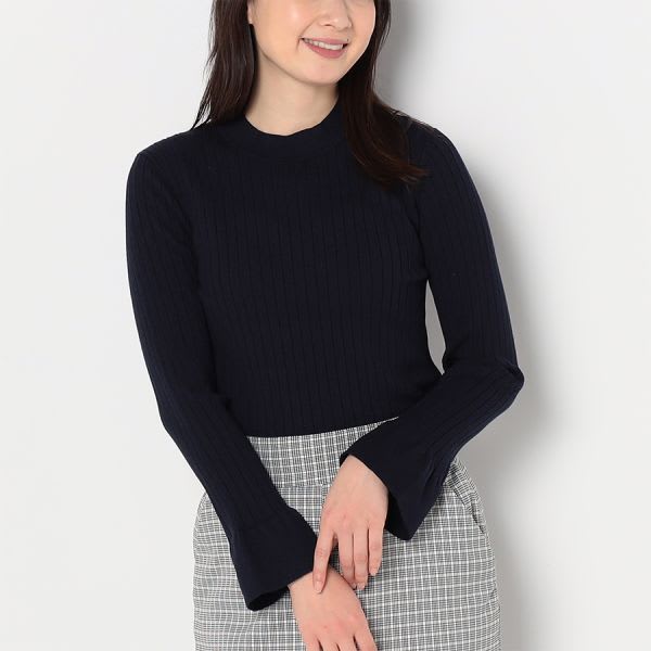 裾デザインペプラムニット