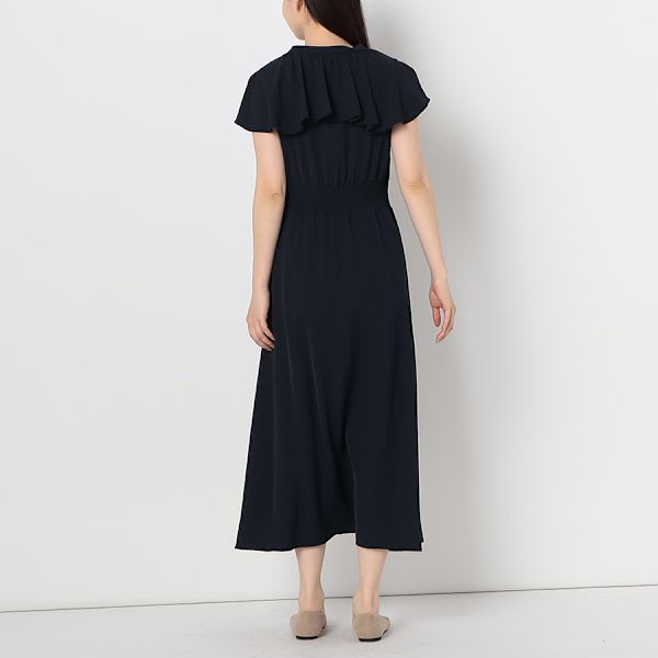 ビッグフリルオープンフロントネックワンピース