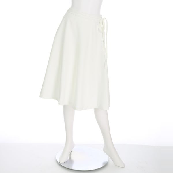 ウエストリボン付きフレアスカート