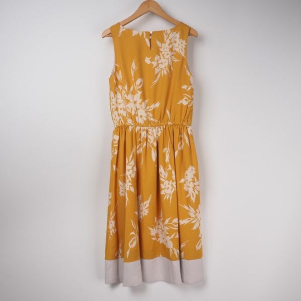 草木モチーフ総柄ウエストギャザーワンピース