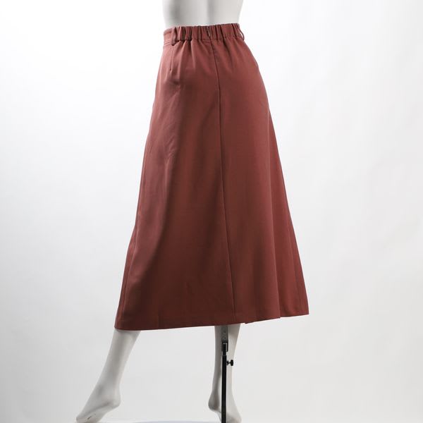 アウトポケットタックスカート