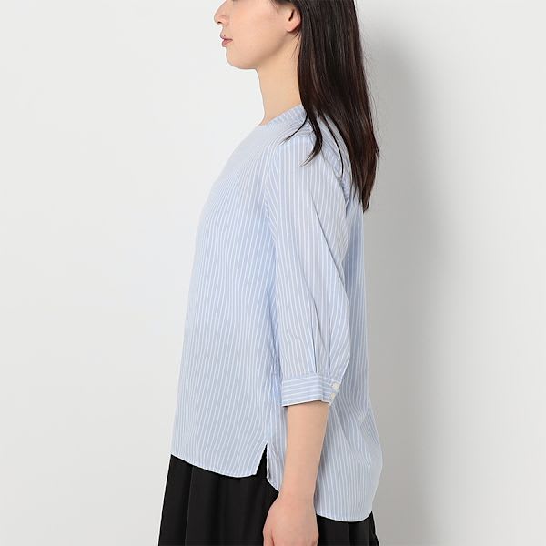 ストライプ柄ブラウス