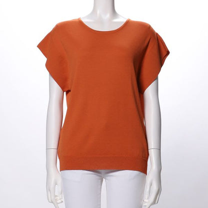 ラウンドネックフレアスリーブニット