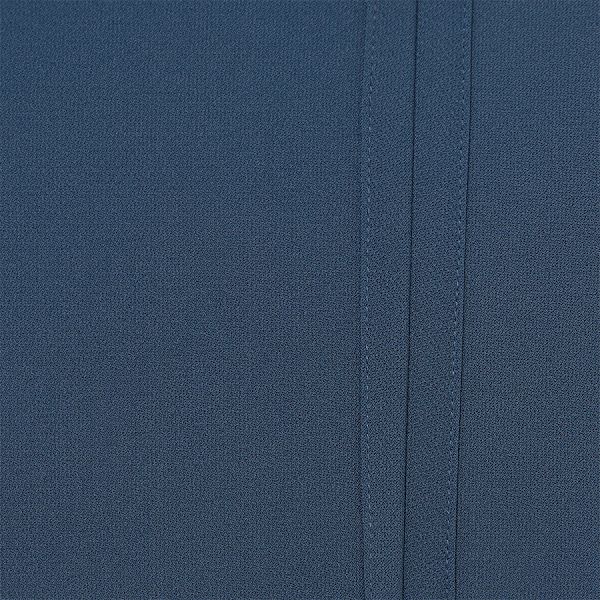 センターシームフロントスリットタイトスカート