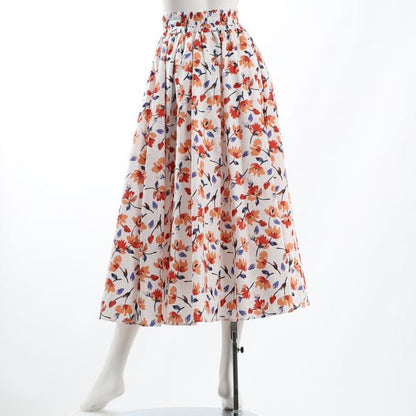 小花柄フレアスカート