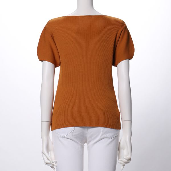 Vネックパフスリーブニット