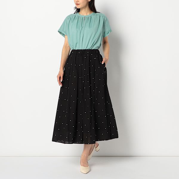 刺繍ドットフレアスカート