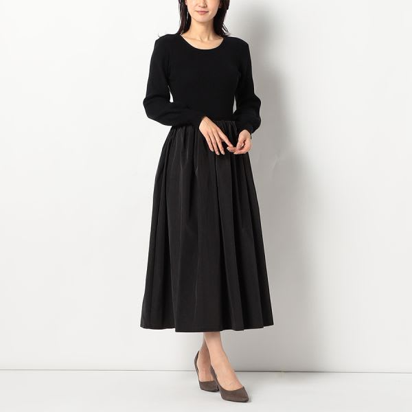 リブニットとギャザーフレアスカートのドッキングワンピース