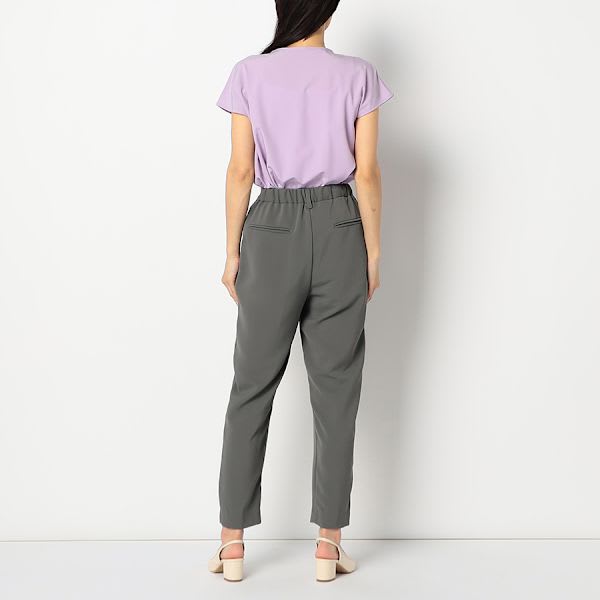 ウエストゴム仕様タックテーパードパンツ