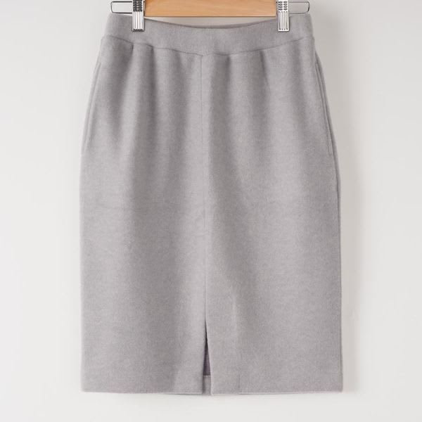 起毛スリット入りタイトスカート