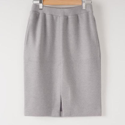 起毛スリット入りタイトスカート