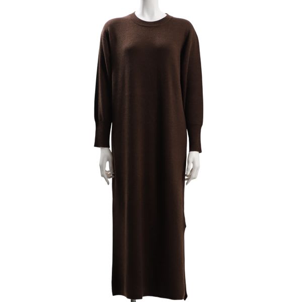 シンプルシルエットクルーネックワンピース