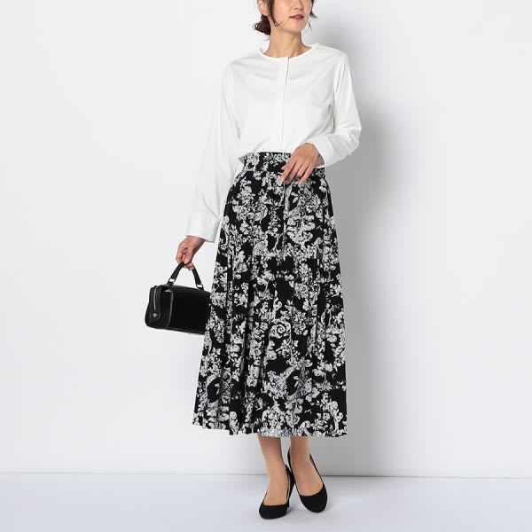 クルーネック前開きブラウス