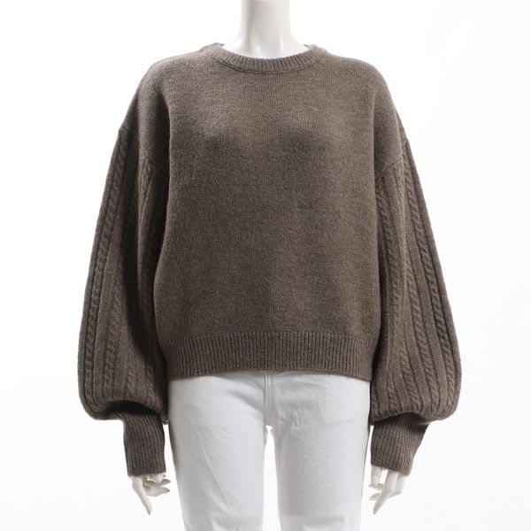 ボリュームスリーブニット