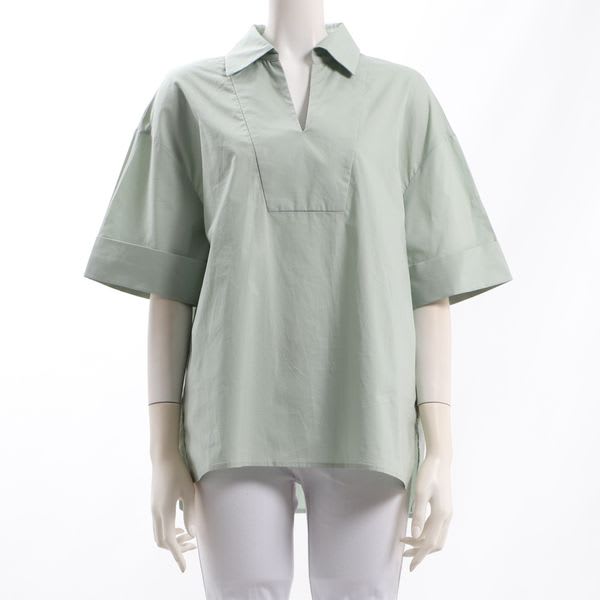 コットン素材オープンカラーブラウス