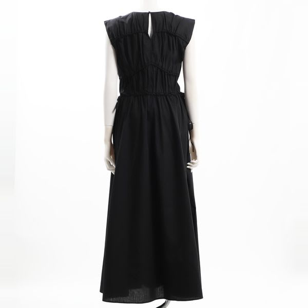 ギャザーデザインワンピース