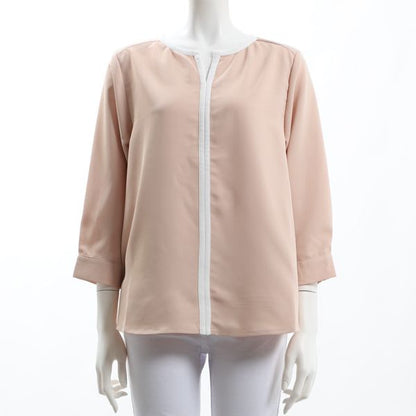 パイピングオープンフロントネックブラウス