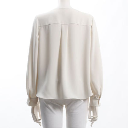 Vネックボリューム袖ニット