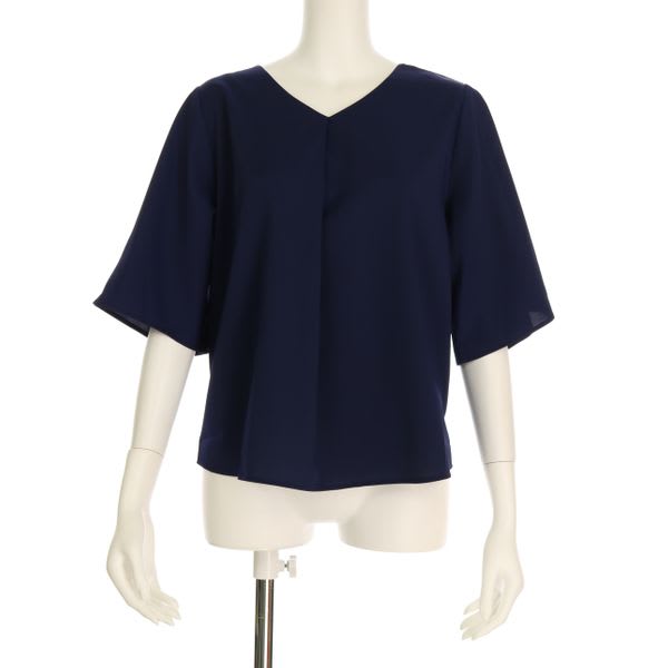 バックねじりシャツ