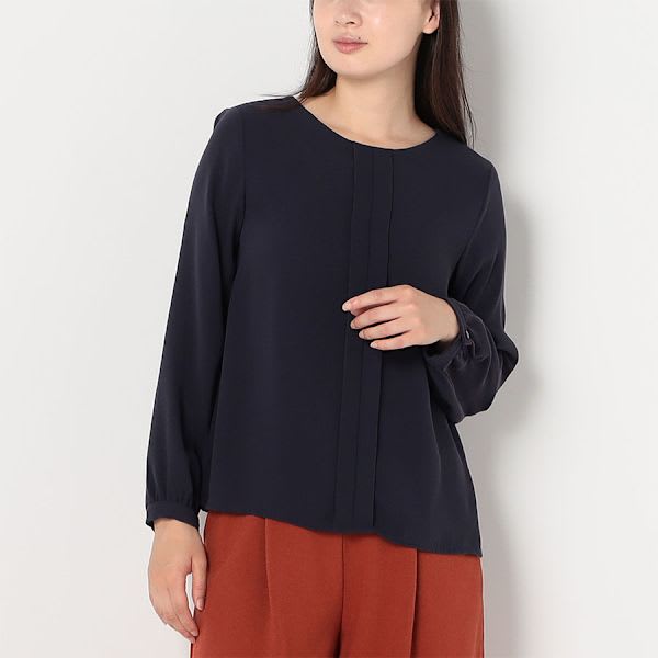 フロントデザインラウンドネックブラウス
