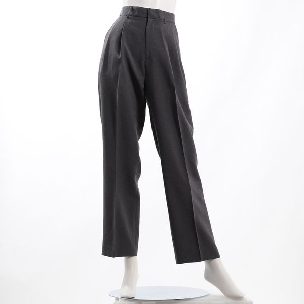 タック入りテーパードパンツ