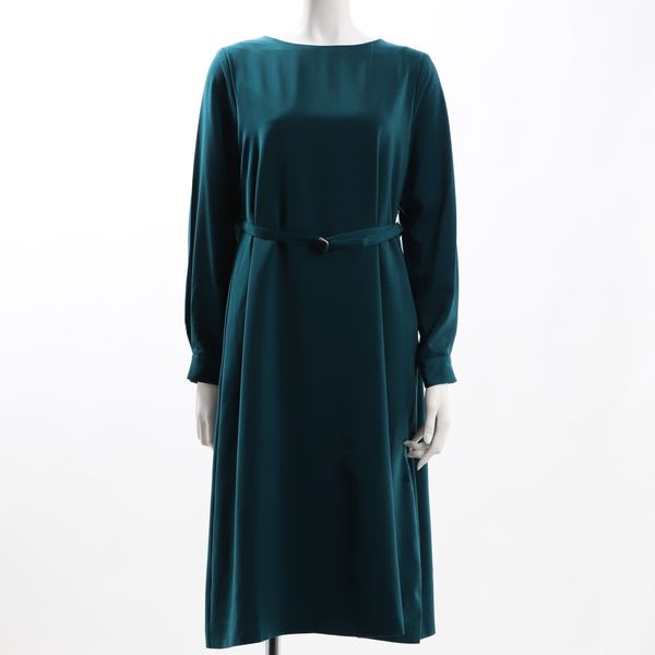 ウエストベルト付きラウンドネックワンピース