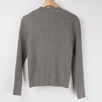 クルーネックシンプルニット