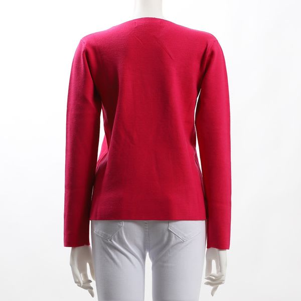 シンプルVネックニット