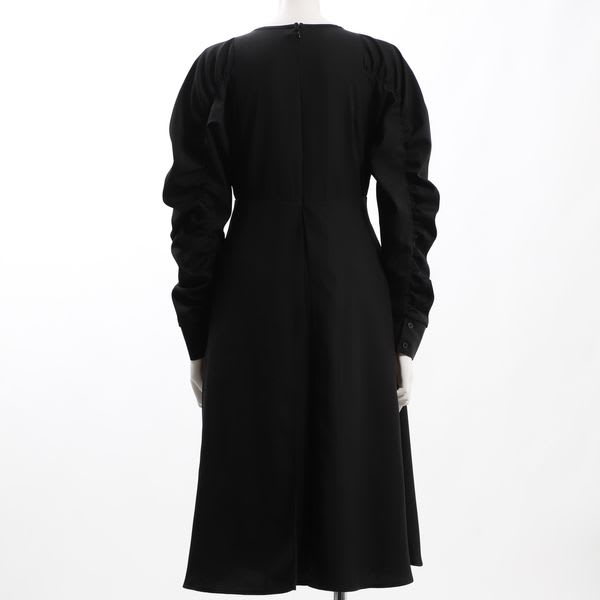 ベルスリーブスリットネックワンピース