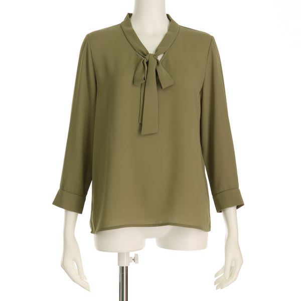 ボウタイブラウス