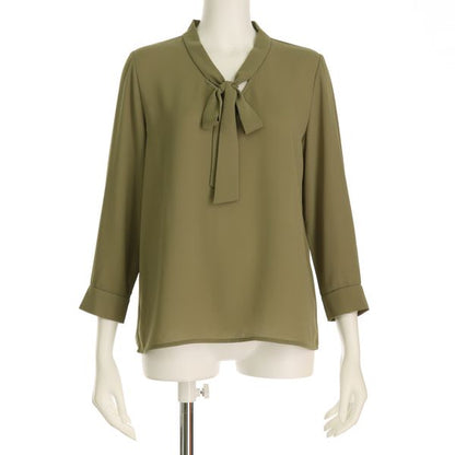 ボウタイブラウス