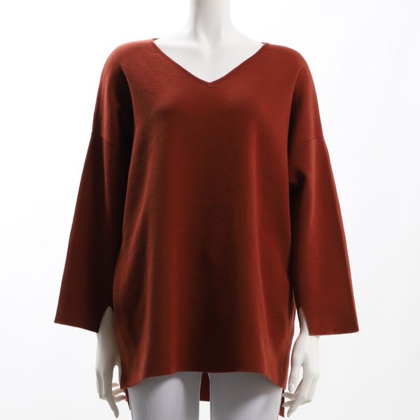 Vネックスリットニット